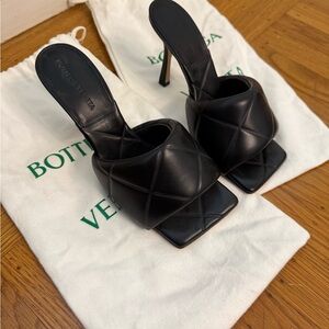 Bottega Veneta Black Quilted Mules